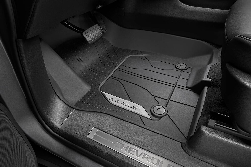 Tapete de vinil rígido 1ra fila en negro para Chevrolet Suburban 2024