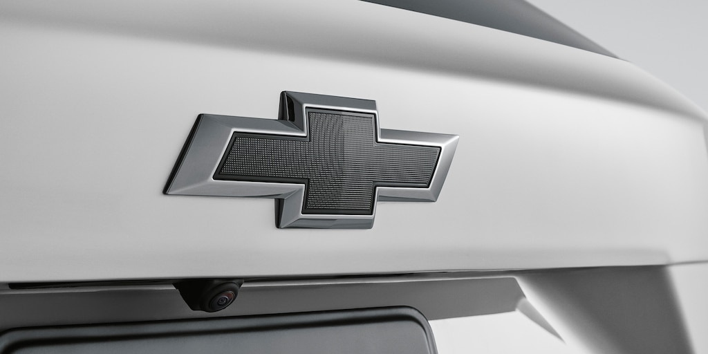 Emblema en negro para Chevrolet Trax 2024